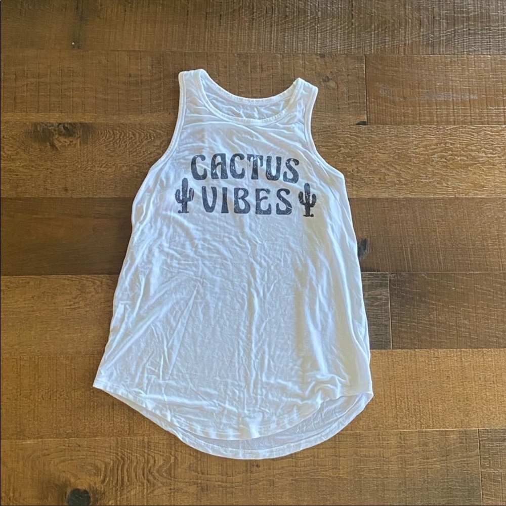 womens graphic tank